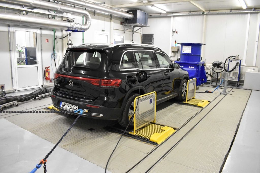 Car testing - from the Aristotle University’s LAT - lab resource scheduling