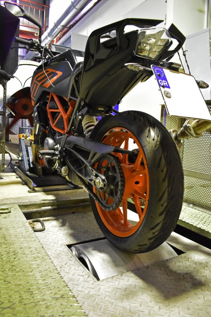 Motorcycle testing in LAT labs, Aristotle University in Greece